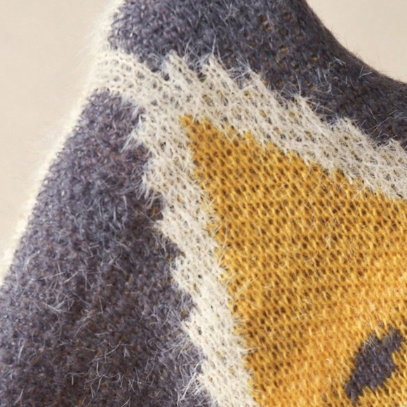 Cozy Geo Print Open Oversized Fuzzy Knit Cardigan - Picture 6 of 6